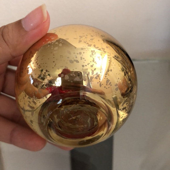 Volens Round Gold Votive Candle Holders, Mercury Glass Candle Holder Set of 12 - Picture 9 of 11